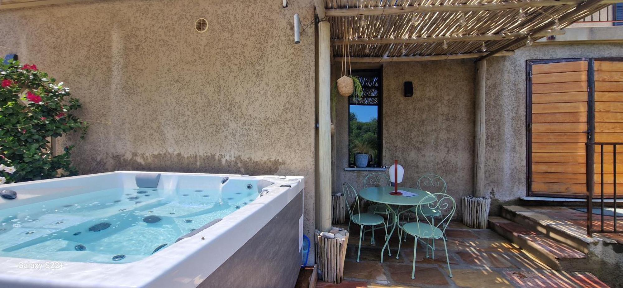 A Pasturella, Jacuzzi Spa Venzolasca Exterior photo